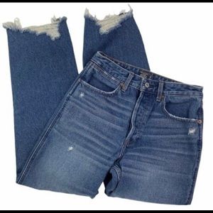 Abercrombie & Fitch Annie High-Rise Ankle Straight Jeans Size 27 4L chewed hem